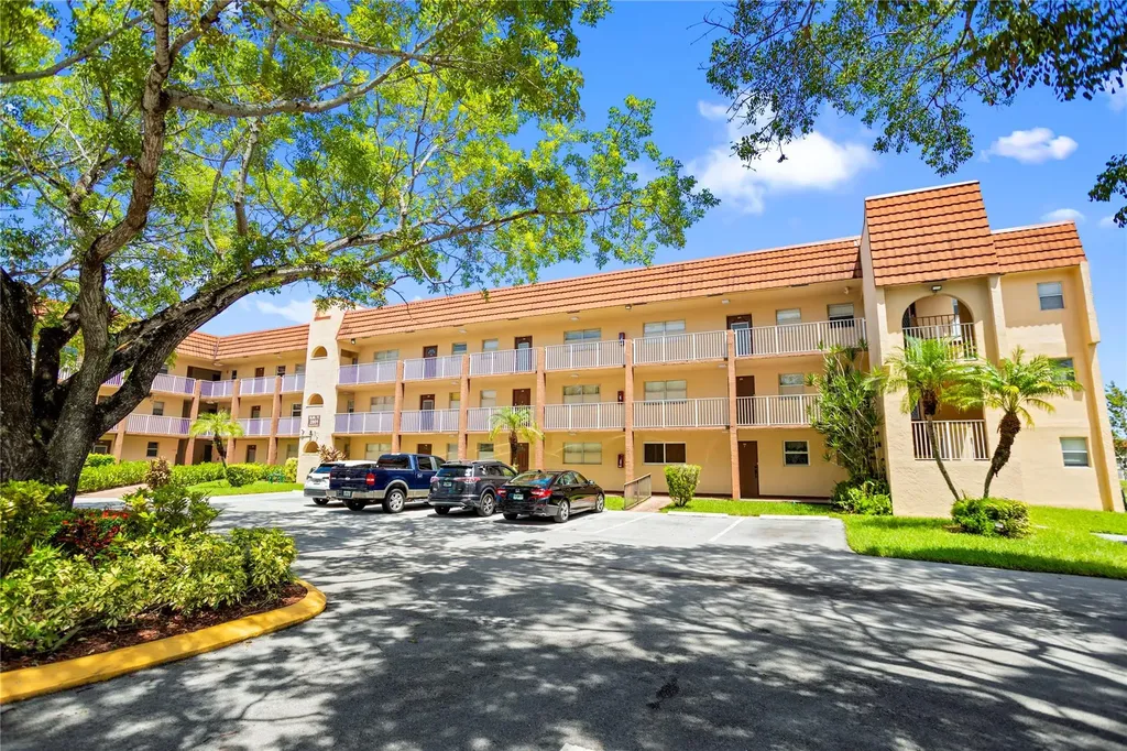 2801 N Pine Island Road Sunrise FL 33322