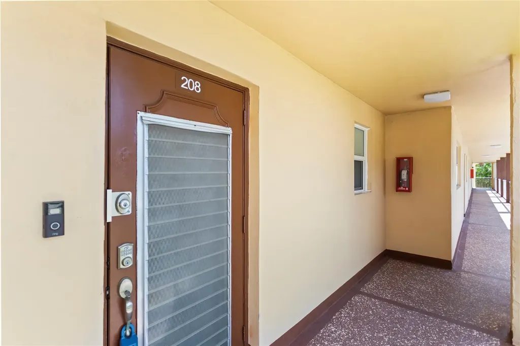 2801 N Pine Island Road Sunrise FL 33322