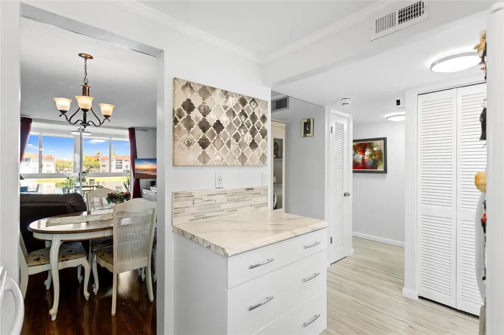 2801 N Pine Island Road Sunrise FL 33322