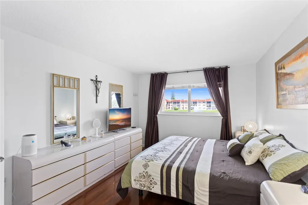 2801 N Pine Island Road Sunrise FL 33322