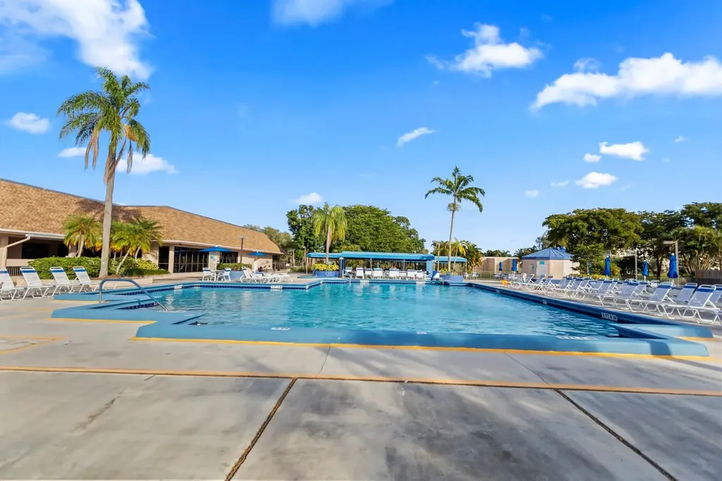 2801 N Pine Island Road Sunrise FL 33322