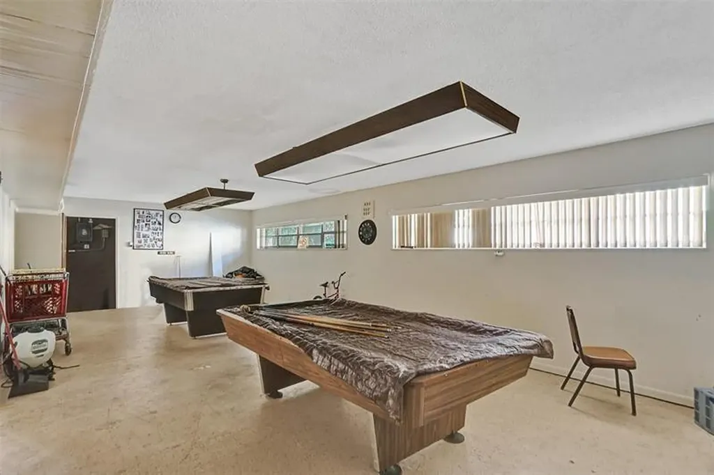 4047 NW 16th Street Fort Lauderdale FL 33313