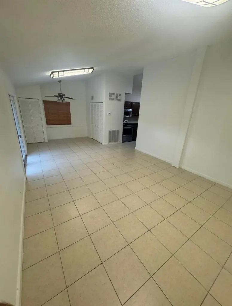 2750 SW 140th Terrace Davie FL 33330