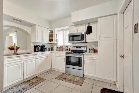 1070 NW 149th Street Miami FL 33168