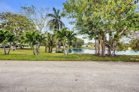 1070 NW 149th Street Miami FL 33168