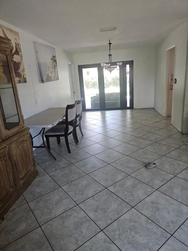 Plantation FL 33317