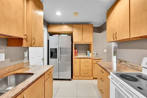 7817 SW 6th Court North Lauderdale FL 33068