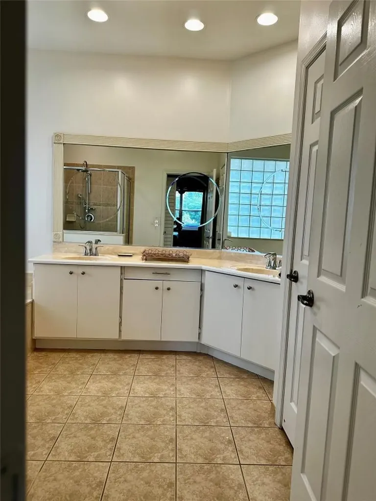 8564 Via Giardino Boca Raton FL 33433