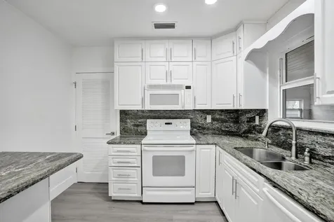 7341 Meridian Street Miramar FL 33023