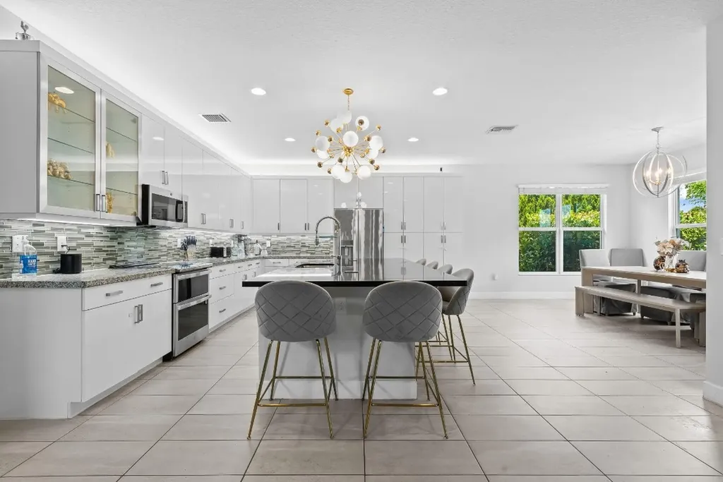 7619 Francisca Club Lane Delray Beach FL 33446