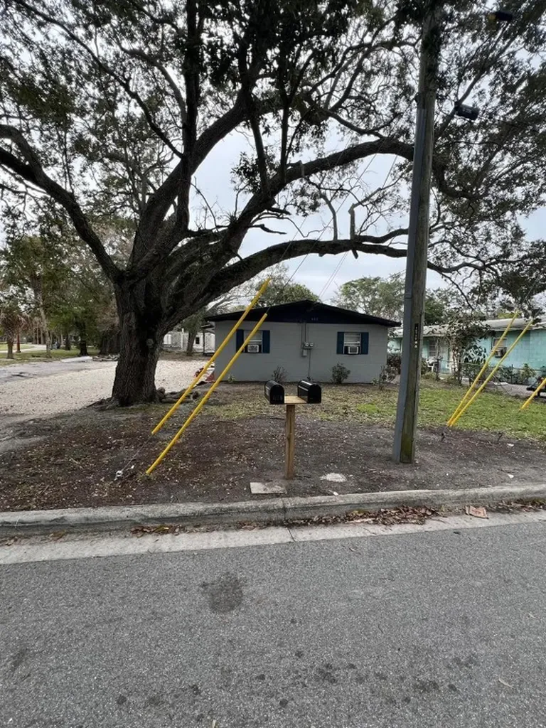 427 N 11th Street Fort Pierce FL 34950