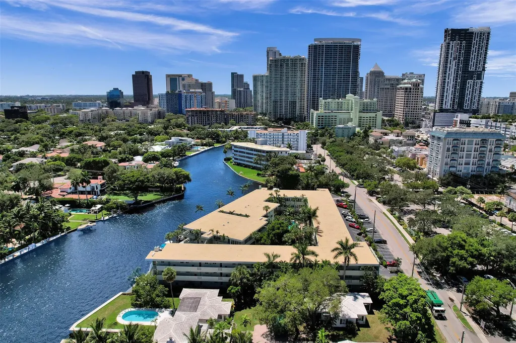 1000 SE 4th Street Fort Lauderdale FL 33301