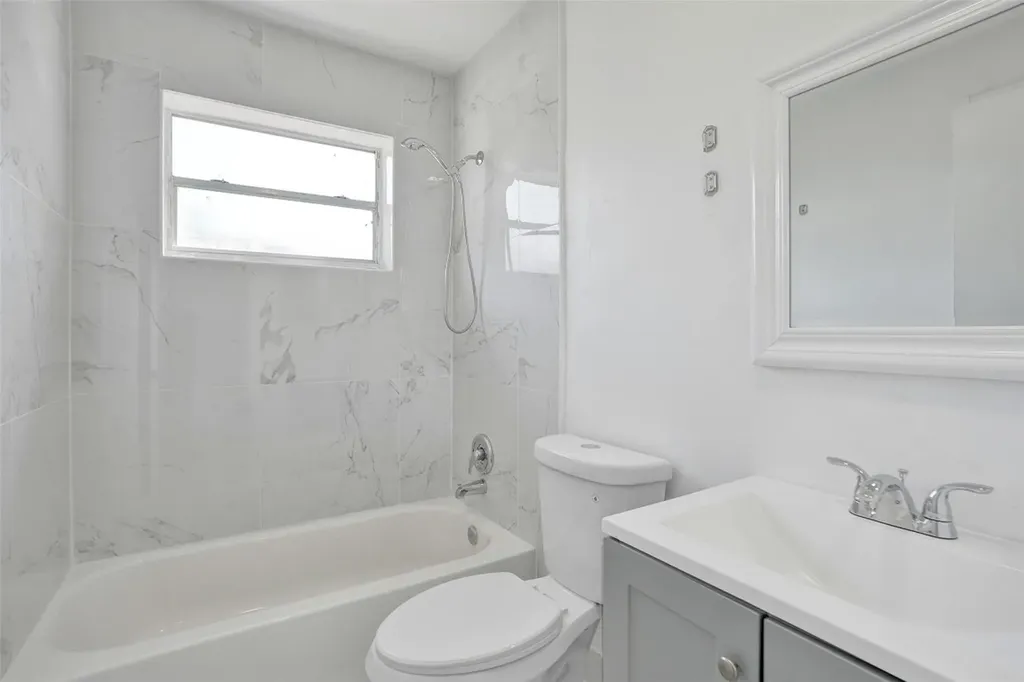 260 NE 41st Street Oakland Park FL 33334