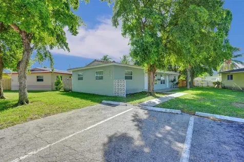 260 NE 41st Street Oakland Park FL 33334