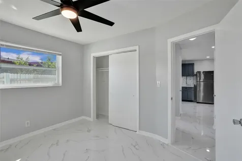 260 NE 41st Street Oakland Park FL 33334