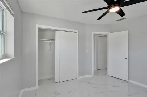 260 NE 41st Street Oakland Park FL 33334