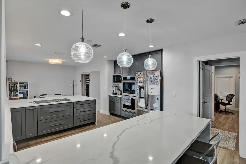 3991 N 41st Court Hollywood FL 33021