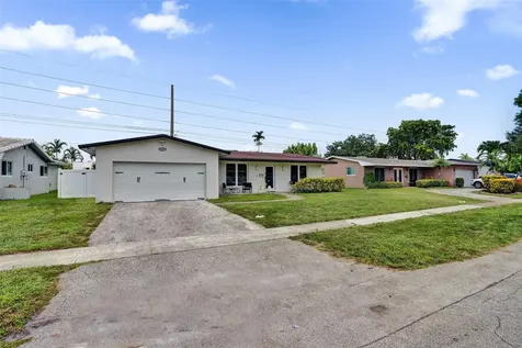 3991 N 41st Court Hollywood FL 33021