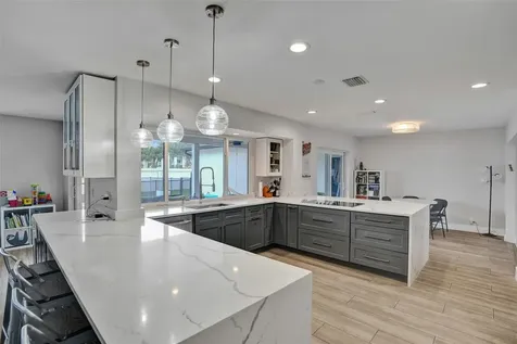 3991 N 41st Court Hollywood FL 33021