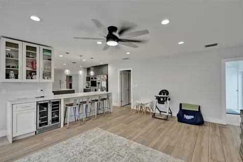 3991 N 41st Court Hollywood FL 33021