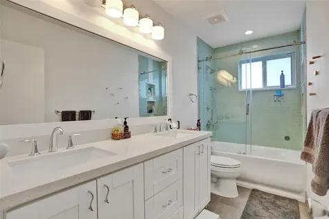 3991 N 41st Court Hollywood FL 33021