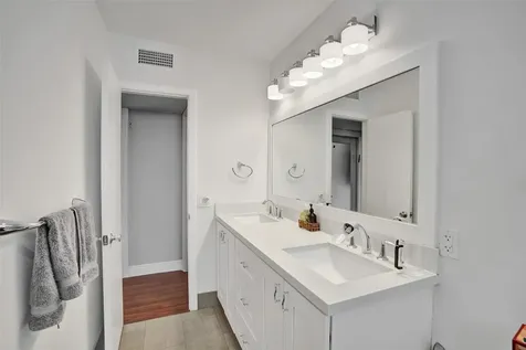 3991 N 41st Court Hollywood FL 33021