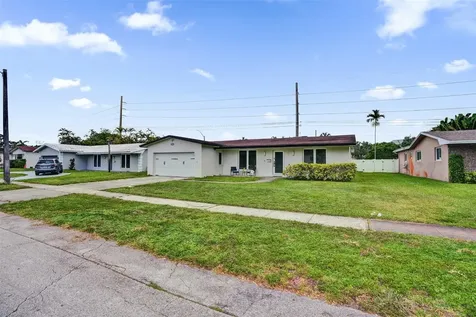 3991 N 41st Court Hollywood FL 33021