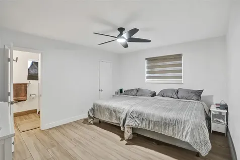 3991 N 41st Court Hollywood FL 33021