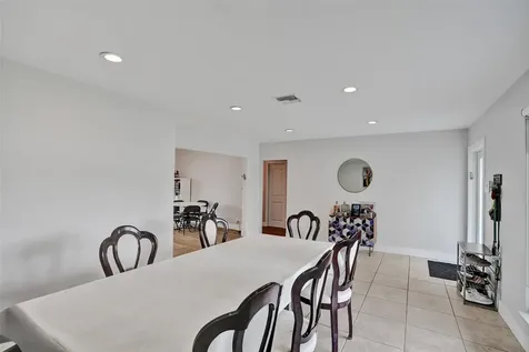 3991 N 41st Court Hollywood FL 33021