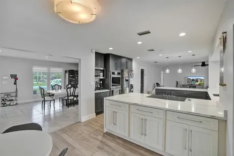 3991 N 41st Court Hollywood FL 33021