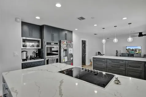 3991 N 41st Court Hollywood FL 33021