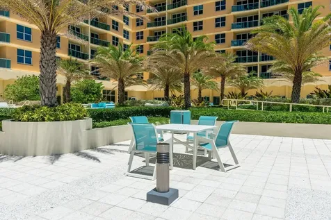 2501 S Ocean Drive Hollywood FL 33019