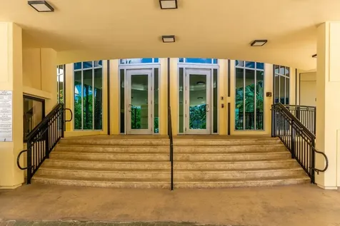 2501 S Ocean Drive Hollywood FL 33019