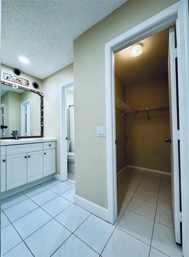 9870 Pecan Tree Drive Boynton Beach FL 33436