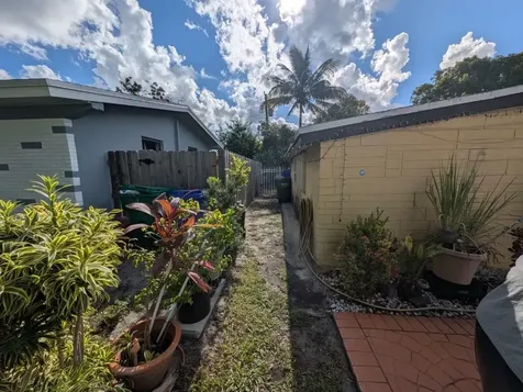 2637 Gulfstream Drive Miramar FL 33023
