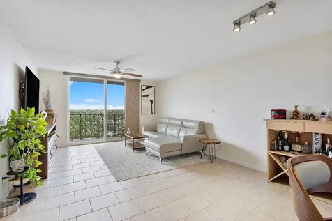 1800 N Andrews Avenue Fort Lauderdale FL 33311