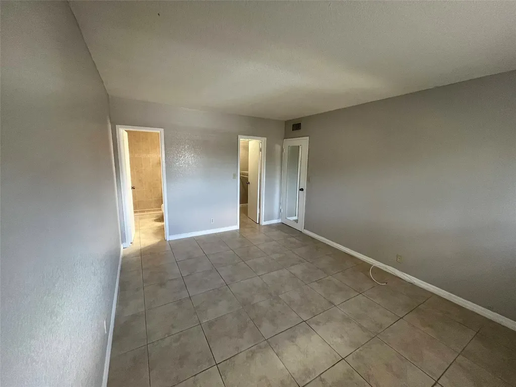 2020 NE 56th Street Fort Lauderdale FL 33308