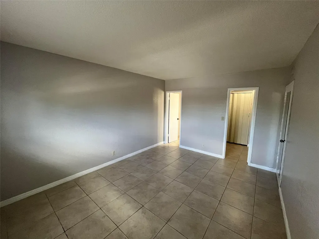 2020 NE 56th Street Fort Lauderdale FL 33308