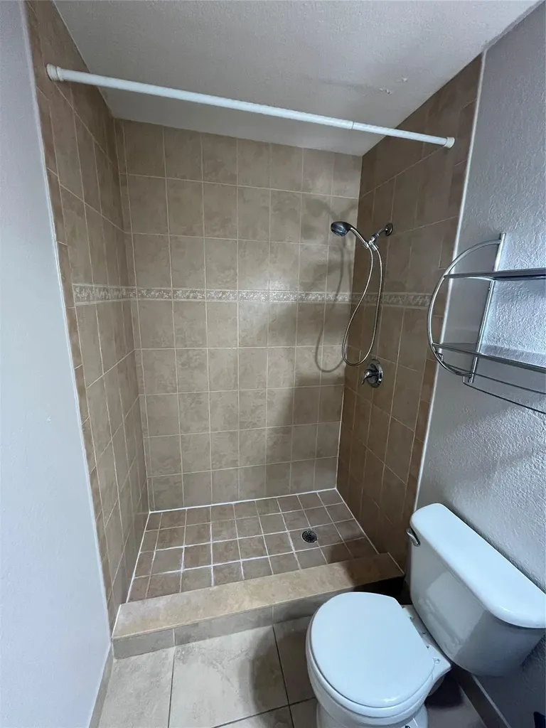 2020 NE 56th Street Fort Lauderdale FL 33308