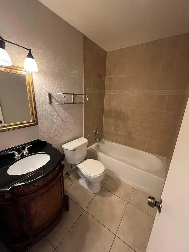 2020 NE 56th Street Fort Lauderdale FL 33308