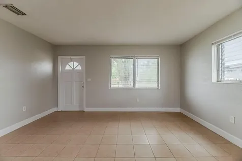 3521 NW 208th Terrace Miami Gardens FL 33056