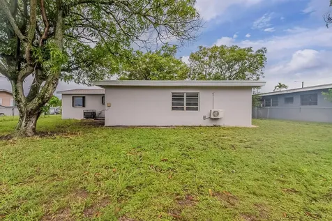 3521 NW 208th Terrace Miami Gardens FL 33056