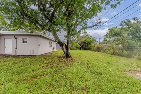 3521 NW 208th Terrace Miami Gardens FL 33056