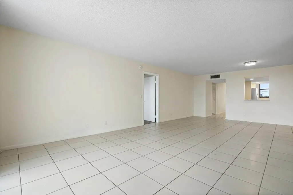 2707 NE 14th Street Causeway Pompano Beach FL 33062