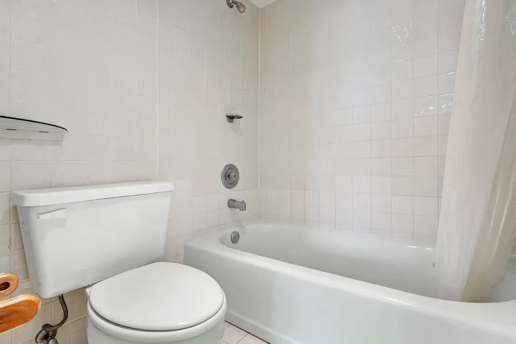 2707 NE 14th Street Causeway Pompano Beach FL 33062