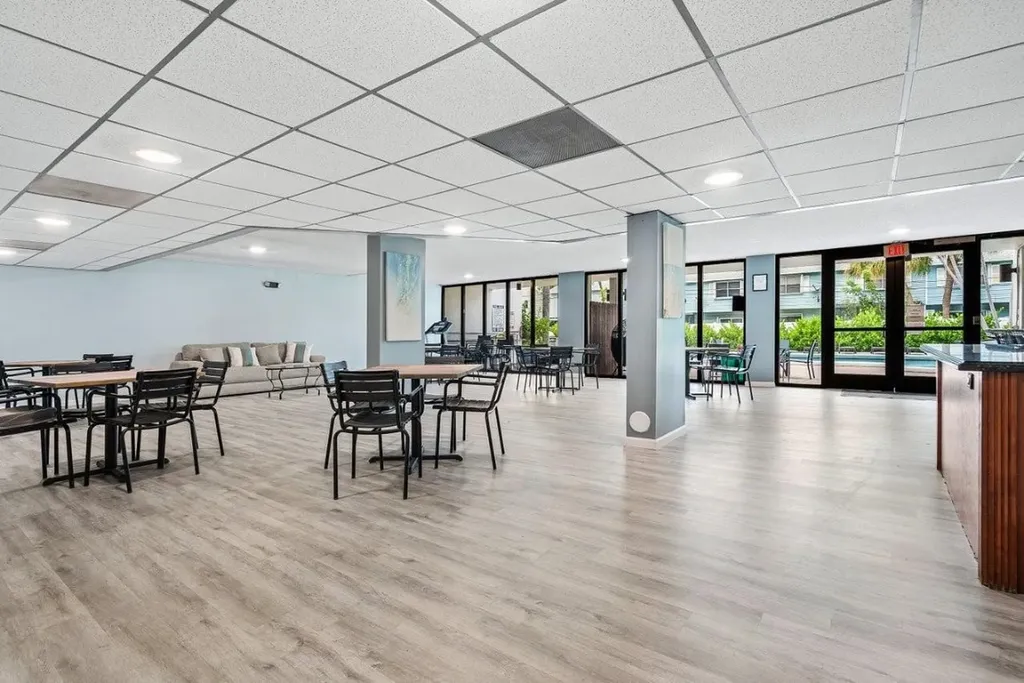 2707 NE 14th Street Causeway Pompano Beach FL 33062