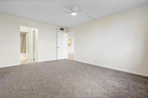 2707 NE 14th Street Causeway Pompano Beach FL 33062