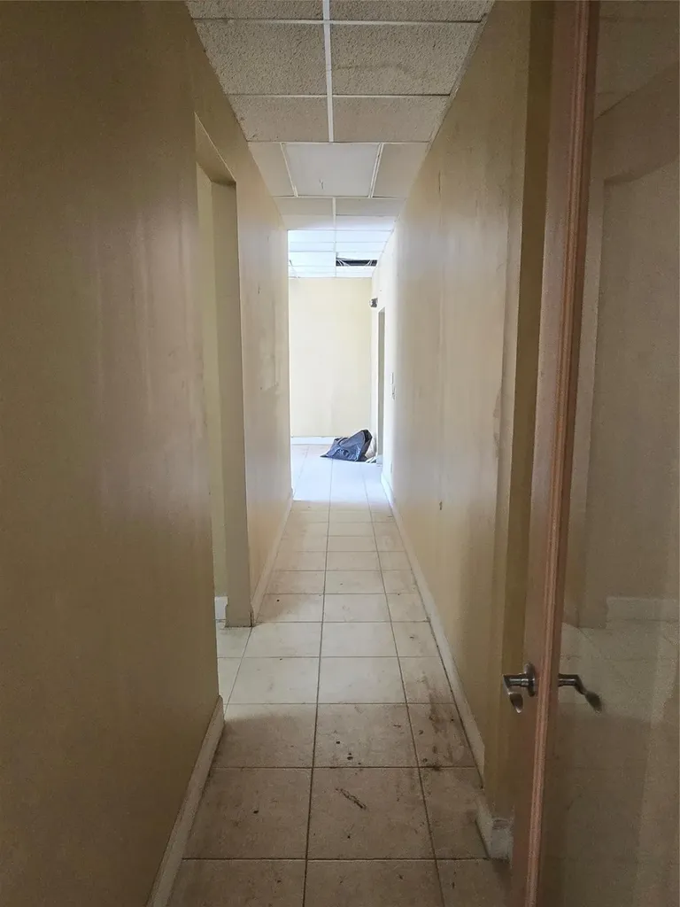 5377 N Hiatus Road Sunrise FL 33351