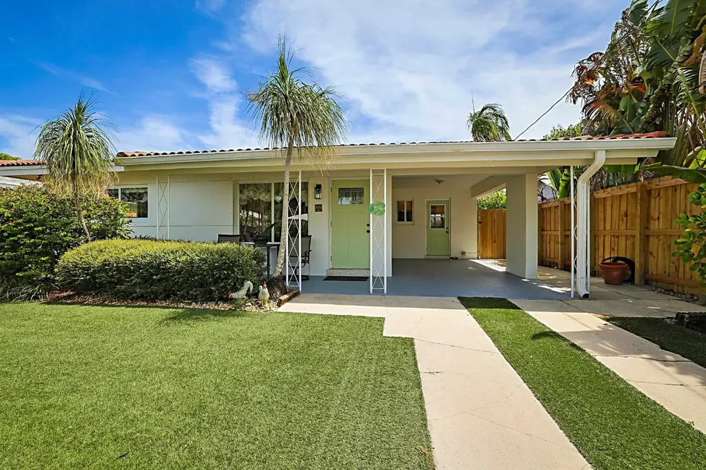 846 NE 34th Street Oakland Park FL 33334