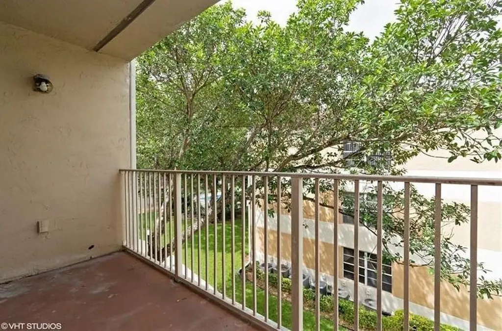 8242 NW 24th Street Coral Springs FL 33065